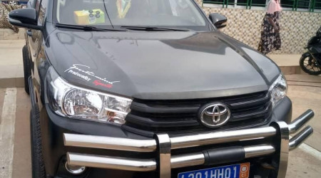 TOYOTA Hilux