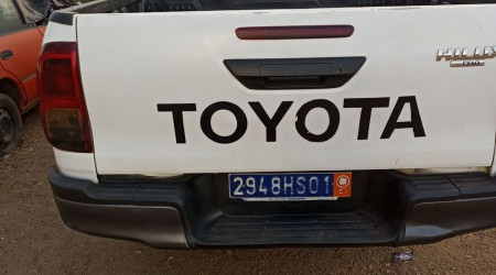 TOYOTA Hilux