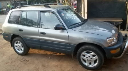 TOYOTA RAV4 Confortable