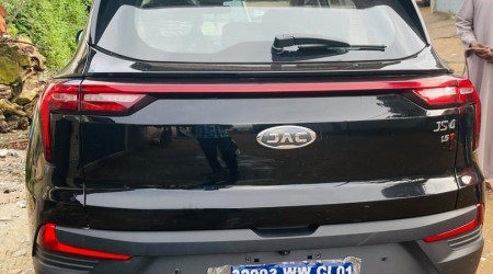 JAC JS4
